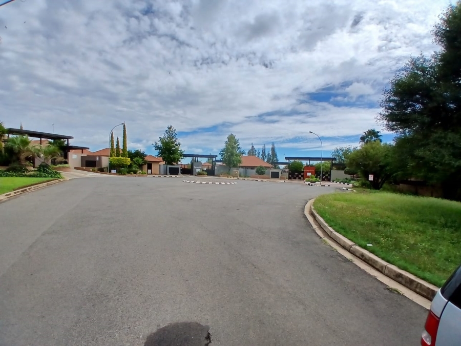 To Let 3 Bedroom Property for Rent in Pentagon Park Free State